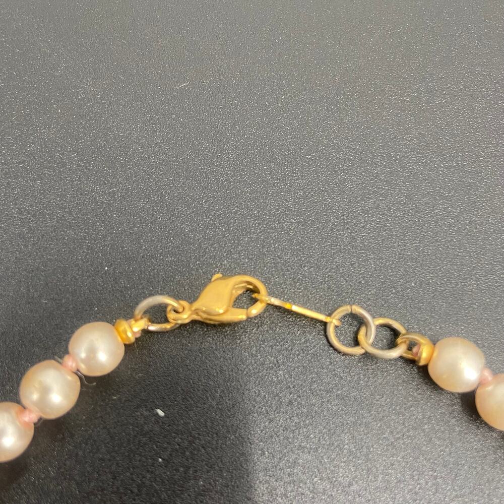 White Faux Pearl Necklace - Picture 5 of 7